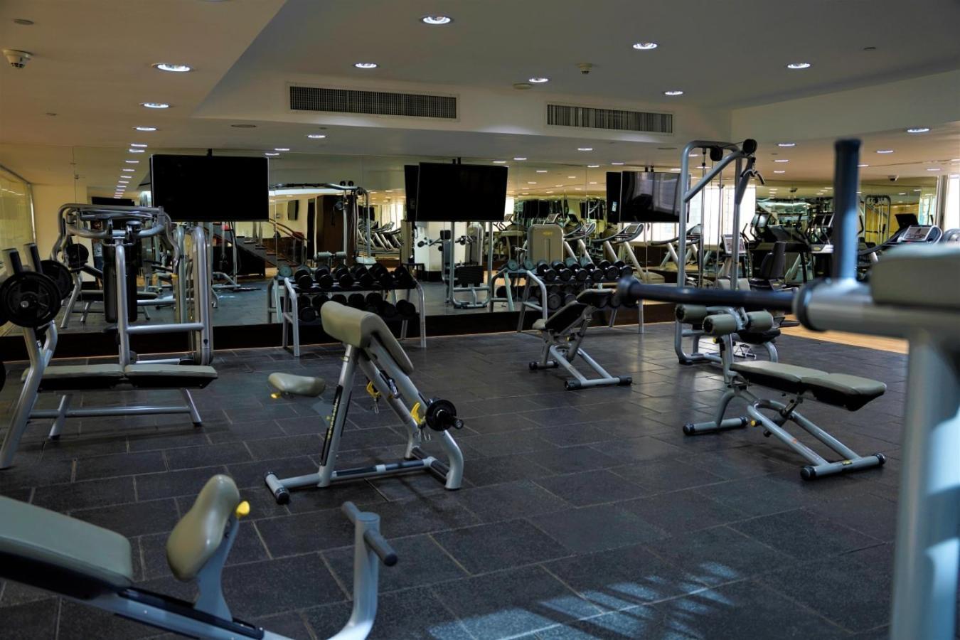 The Abdali Boulevard Hotel Amman Bagian luar foto The gym at the hotel